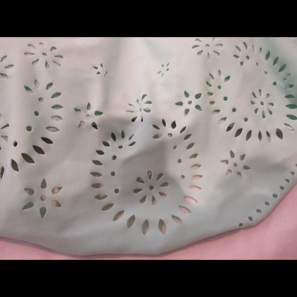 Pattern Bikini Top - Picture 3 of 6